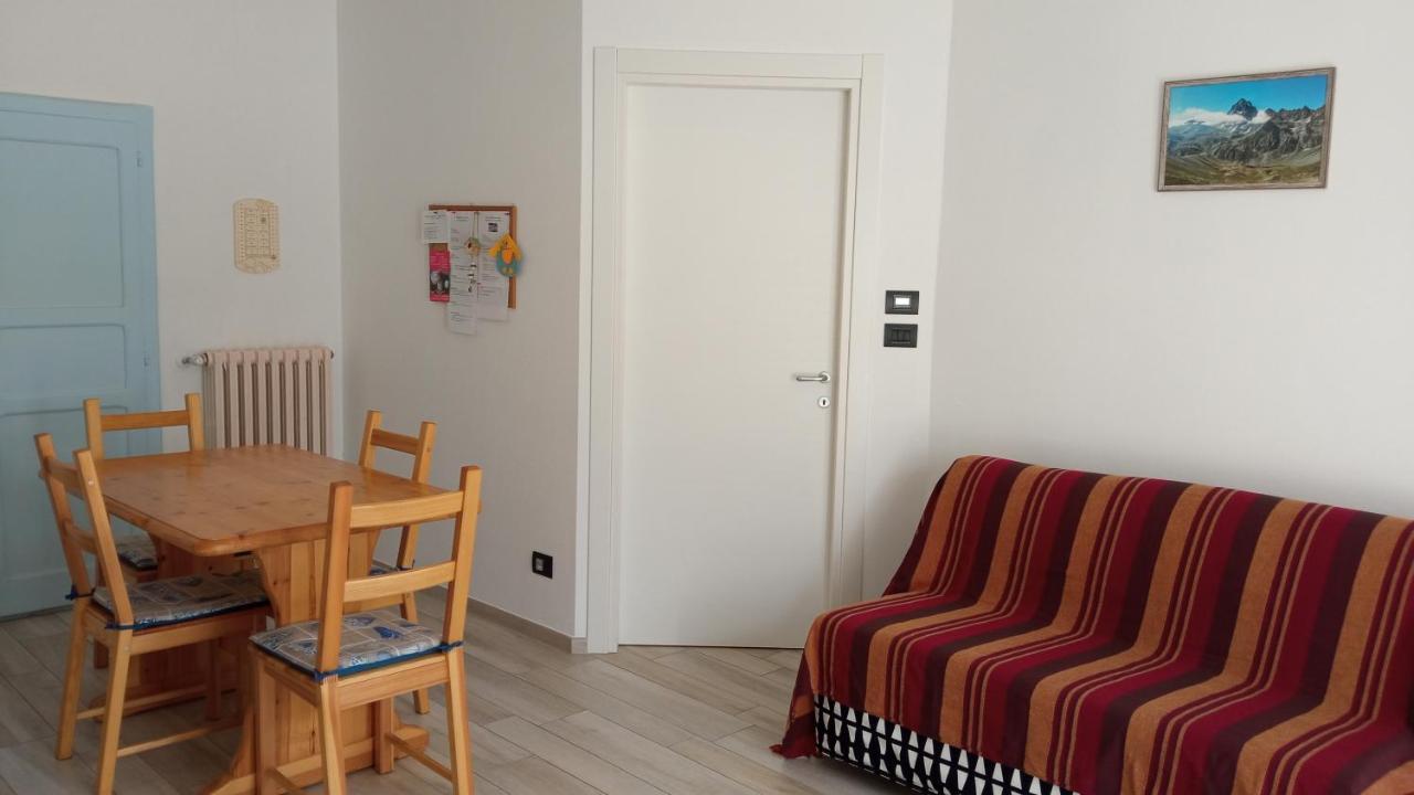Villa Chez Bonjour à Villar Pellice Extérieur photo